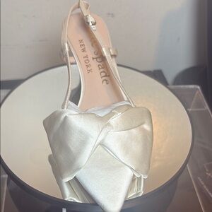 Kate Spade Cream Satin Heels Pointed Toe  Size 7 B
